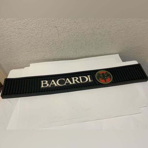 BACARDI BAR SPILL MAT 2006 RARE - Picture 1 of 5